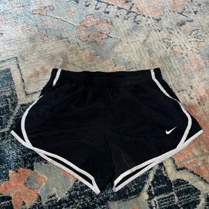 Nike Girls' Dry Tempo Running Shorts